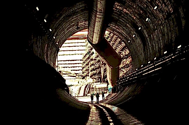 120,000 cars and light vehicles are expected to travel through the tunnel each day.